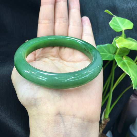 A1998 Inside Diameter 57 MM Exquisite Chinese Green Hetian Jade Bracelet
