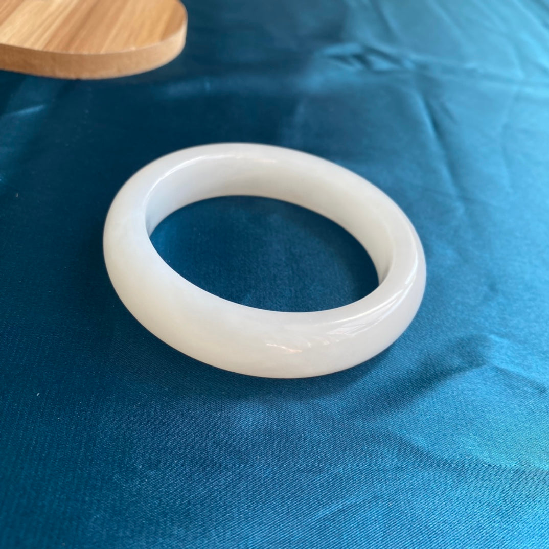 A2001 Inside Diameter 56.5 MM Superb Chinese White Hetian Jade Bracelet