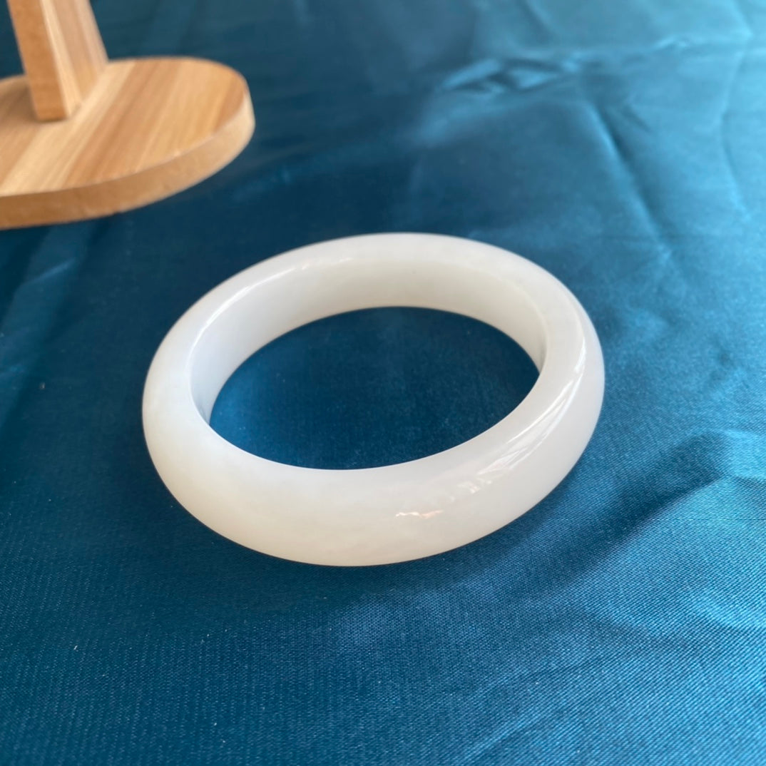 A2001 Inside Diameter 56.5 MM Superb Chinese White Hetian Jade Bracelet