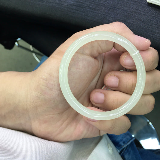 A2002 Inside Diameter 52.5 MM Superb Chinese Hetian Jade Bracelet