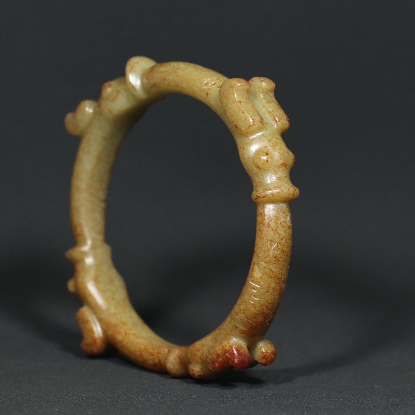 A2017 Inside Diameter 78 MM Vintage Chinese Hetian Jade Carved Dragon Head Arm Bracelet