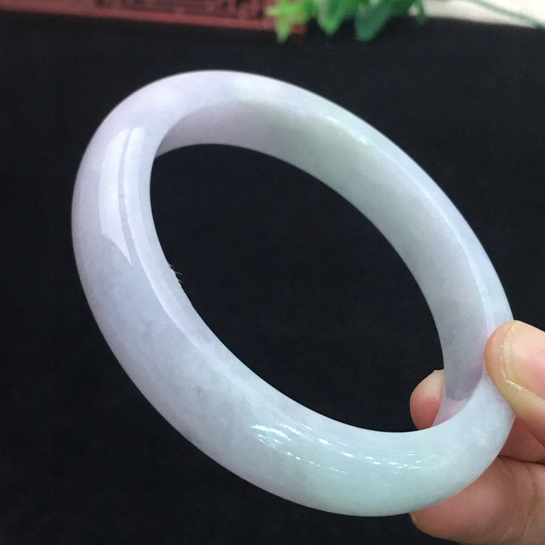 A2027 Inside Diameter 59 MM Exquisite Natural Jadeite Bracelet