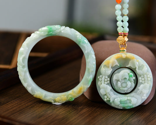A2029 A Set Exquisite Natural Jadeite Hand Carved Flowers Bird Pendant & Bracelet