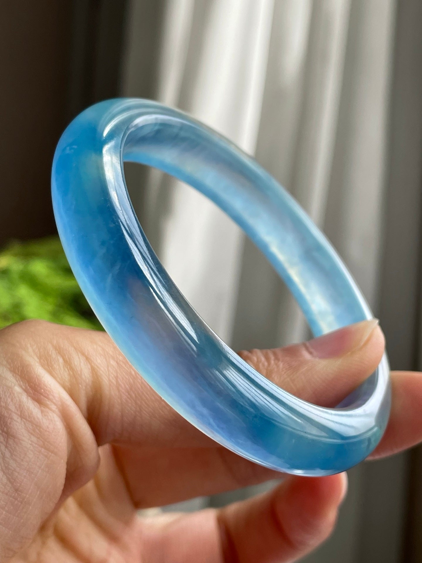 A2038 Inside Diameter 58.5 MM Beautiful Aquamarine Bracelet