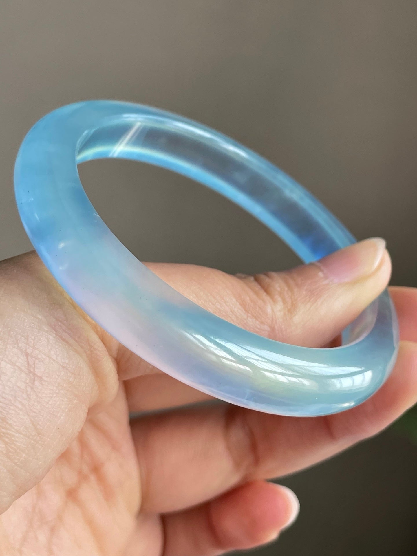 A2039 Inside Diameter 55 MM Beautiful Aquamarine Bracelet
