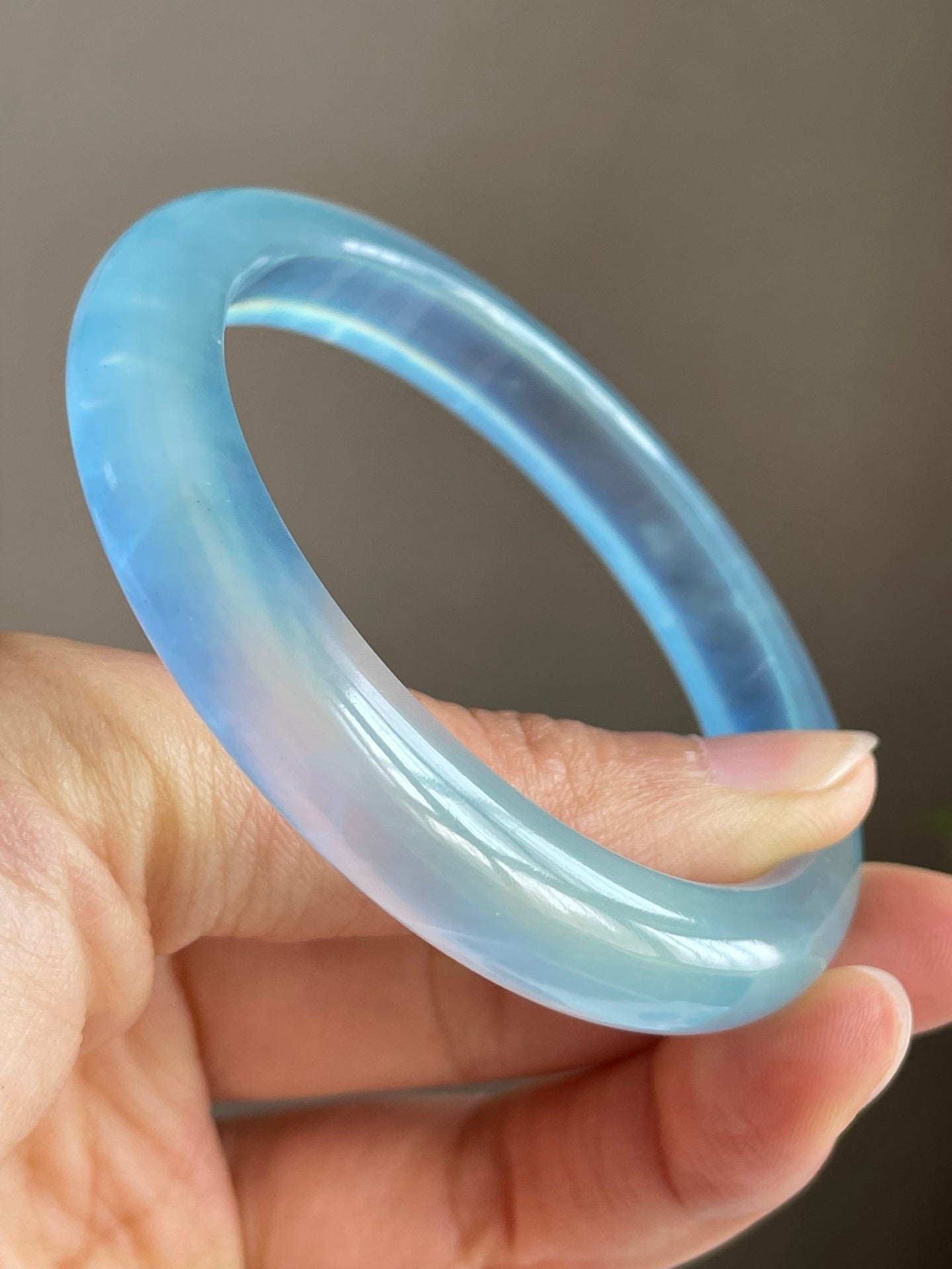 A2039 Inside Diameter 55 MM Beautiful Aquamarine Bracelet