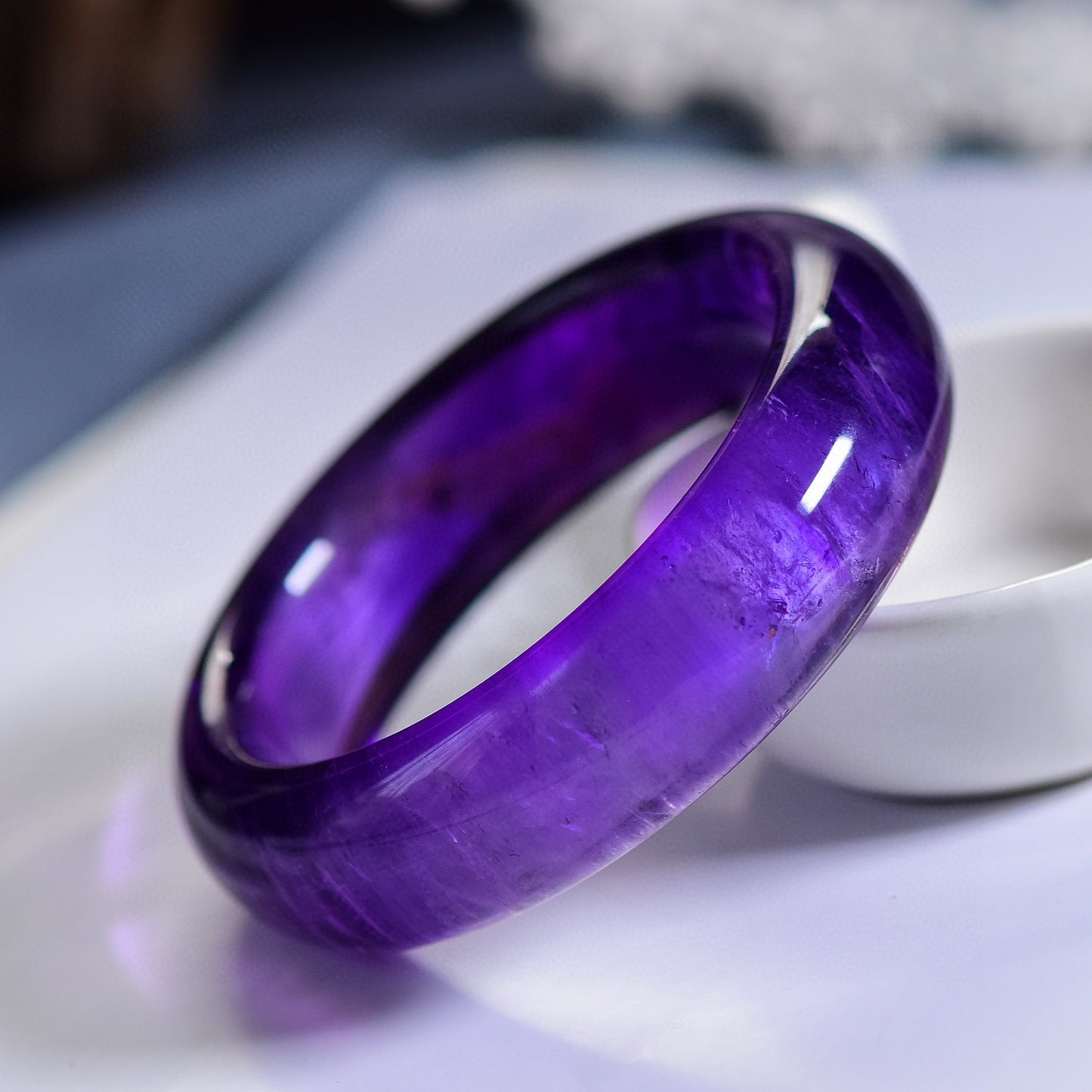 A2041 Inside Diameter 57.8 MM Exquisite Amethyst Bracelet