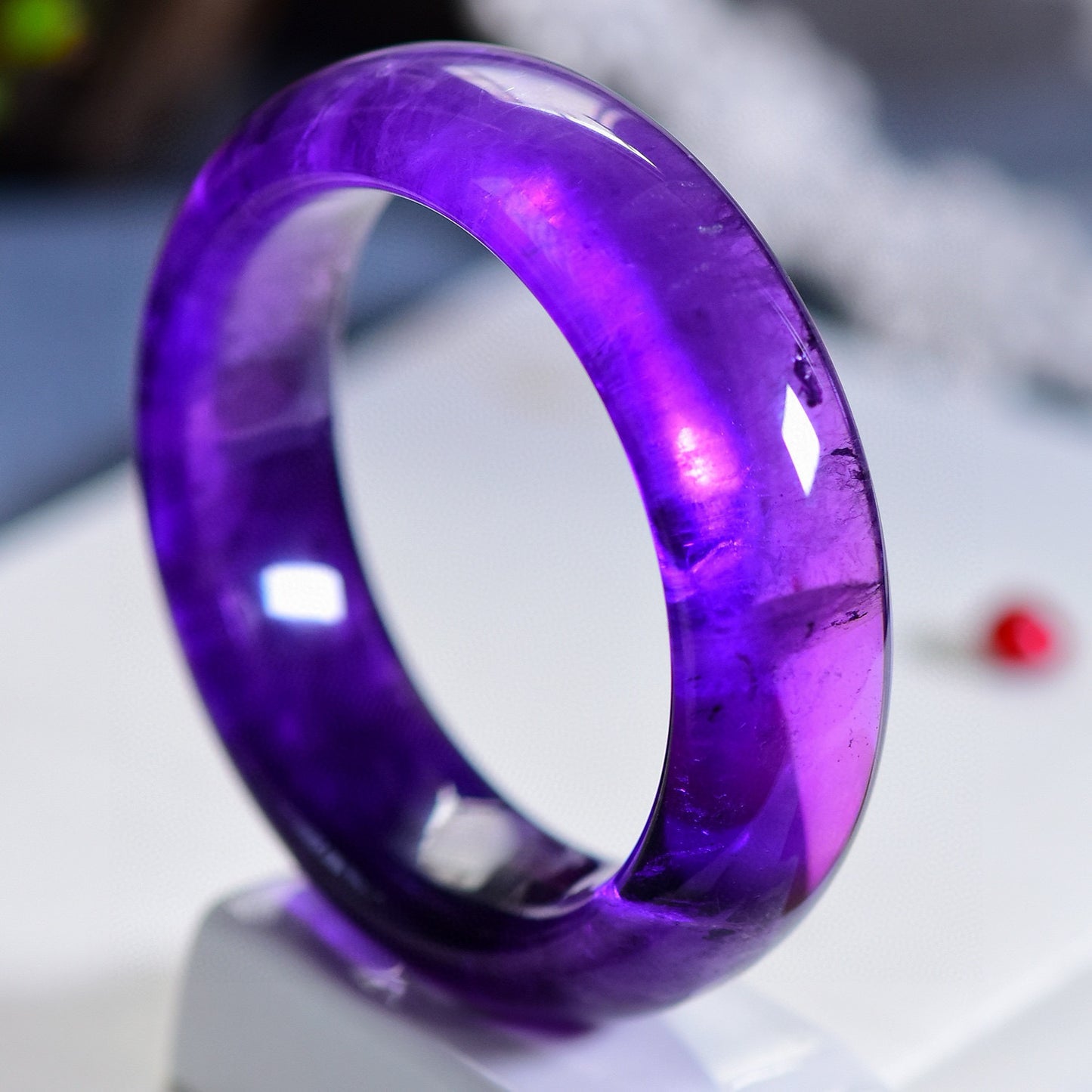 A2041 Inside Diameter 57.8 MM Exquisite Amethyst Bracelet