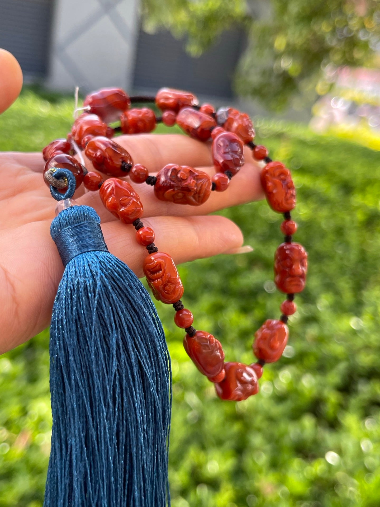A2079 Hand Woven Chinese Nanhong Agate Carved Eighteen Arhat Beads Necklace