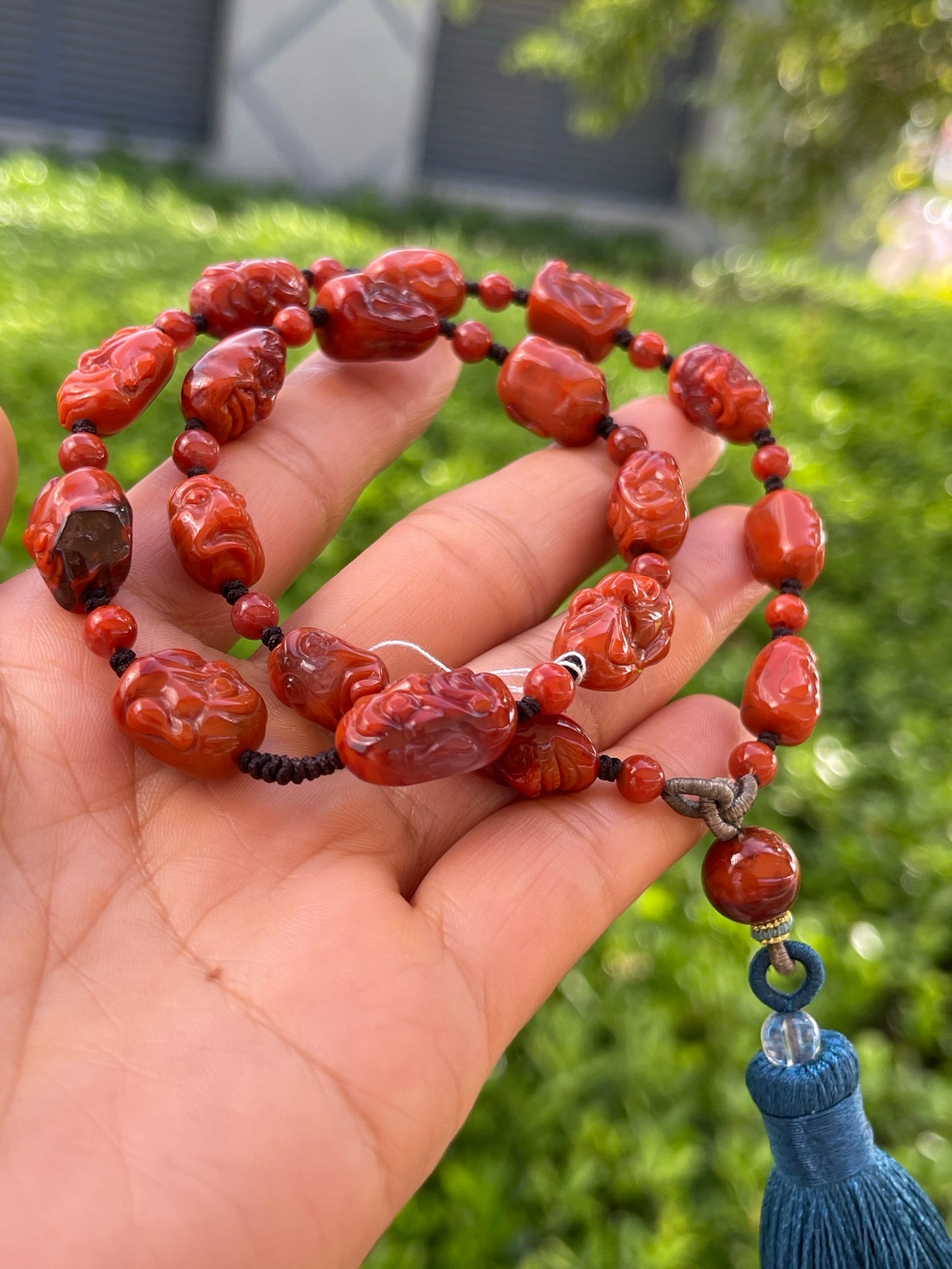 A2079 Hand Woven Chinese Nanhong Agate Carved Eighteen Arhat Beads Necklace