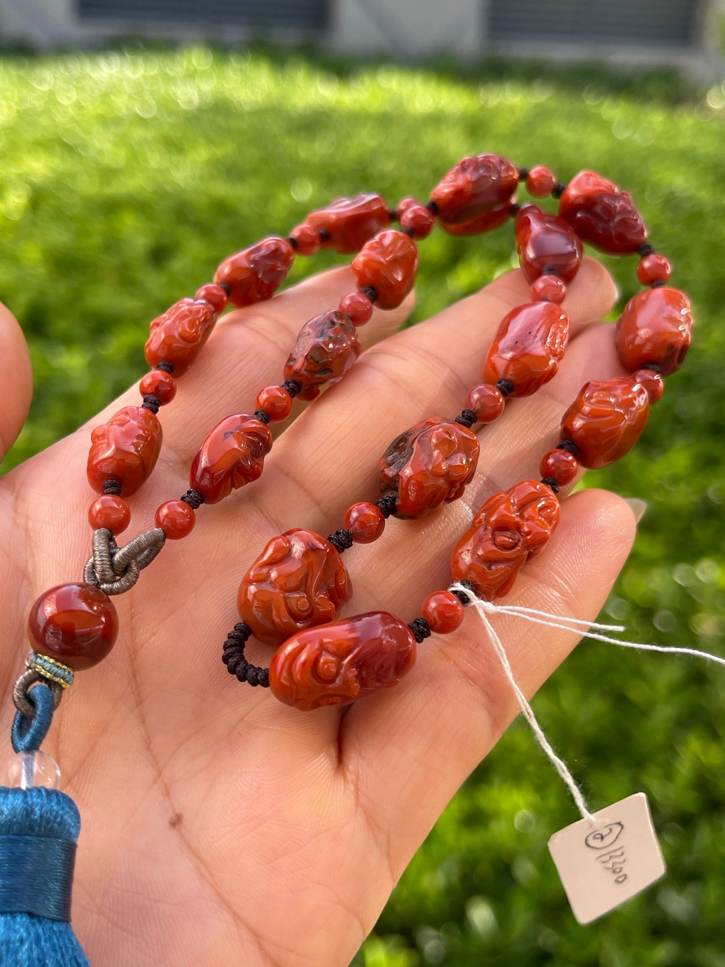 A2079 Hand Woven Chinese Nanhong Agate Carved Eighteen Arhat Beads Necklace