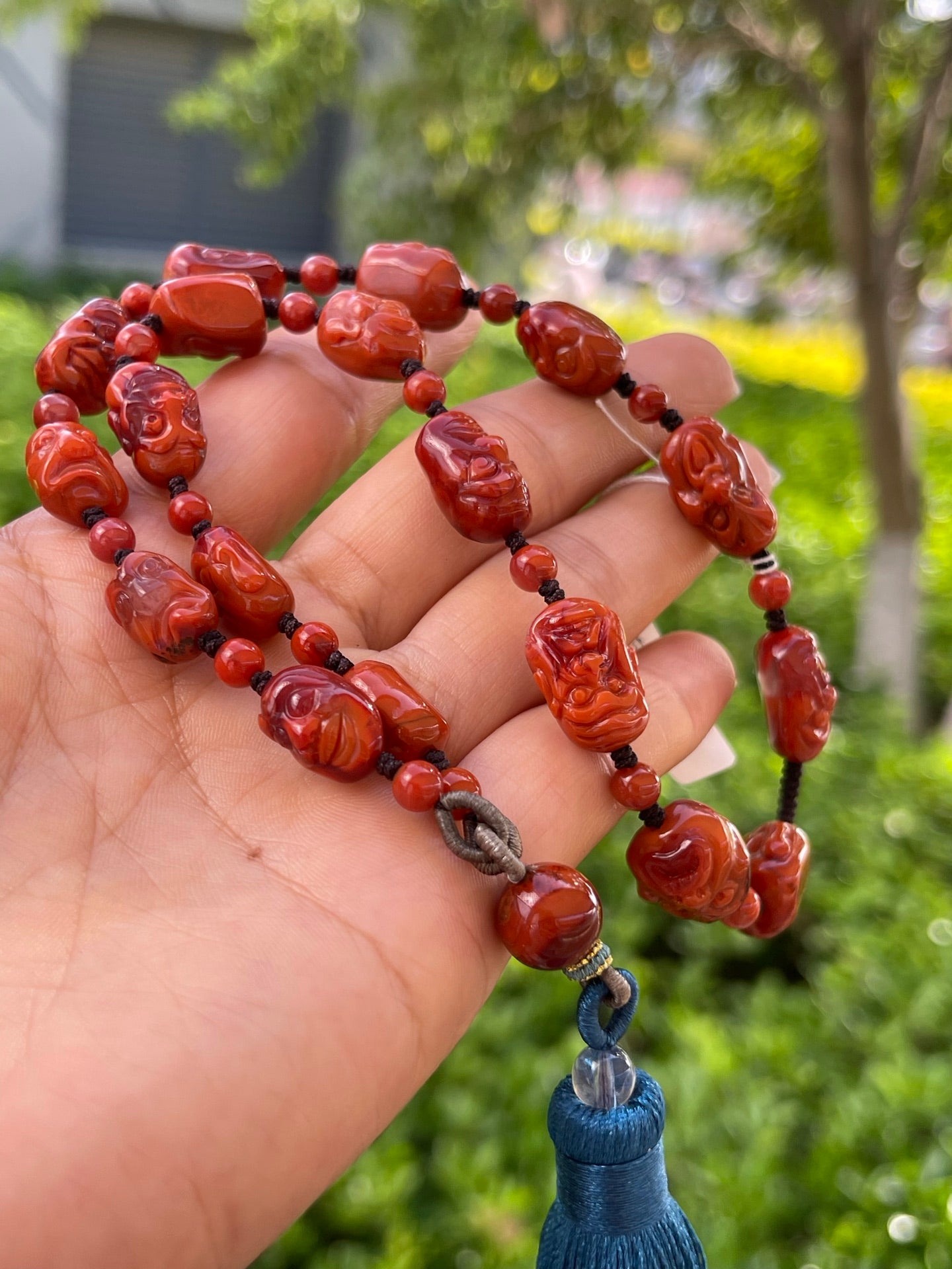 A2079 Hand Woven Chinese Nanhong Agate Carved Eighteen Arhat Beads Necklace