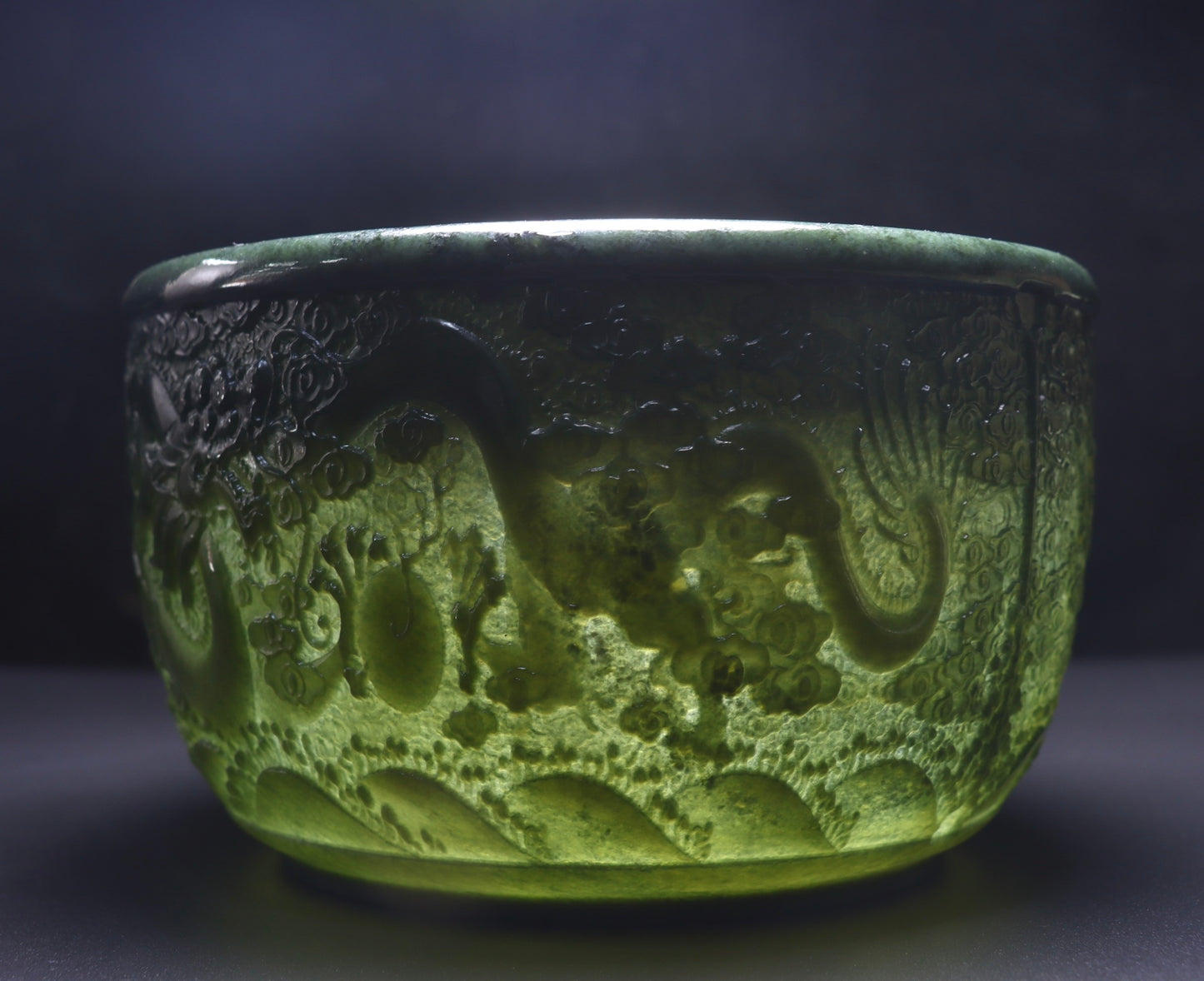 A2092 Exquisite Chinese Green Hetian Jade Low Relief Fortune Dragon Jar
