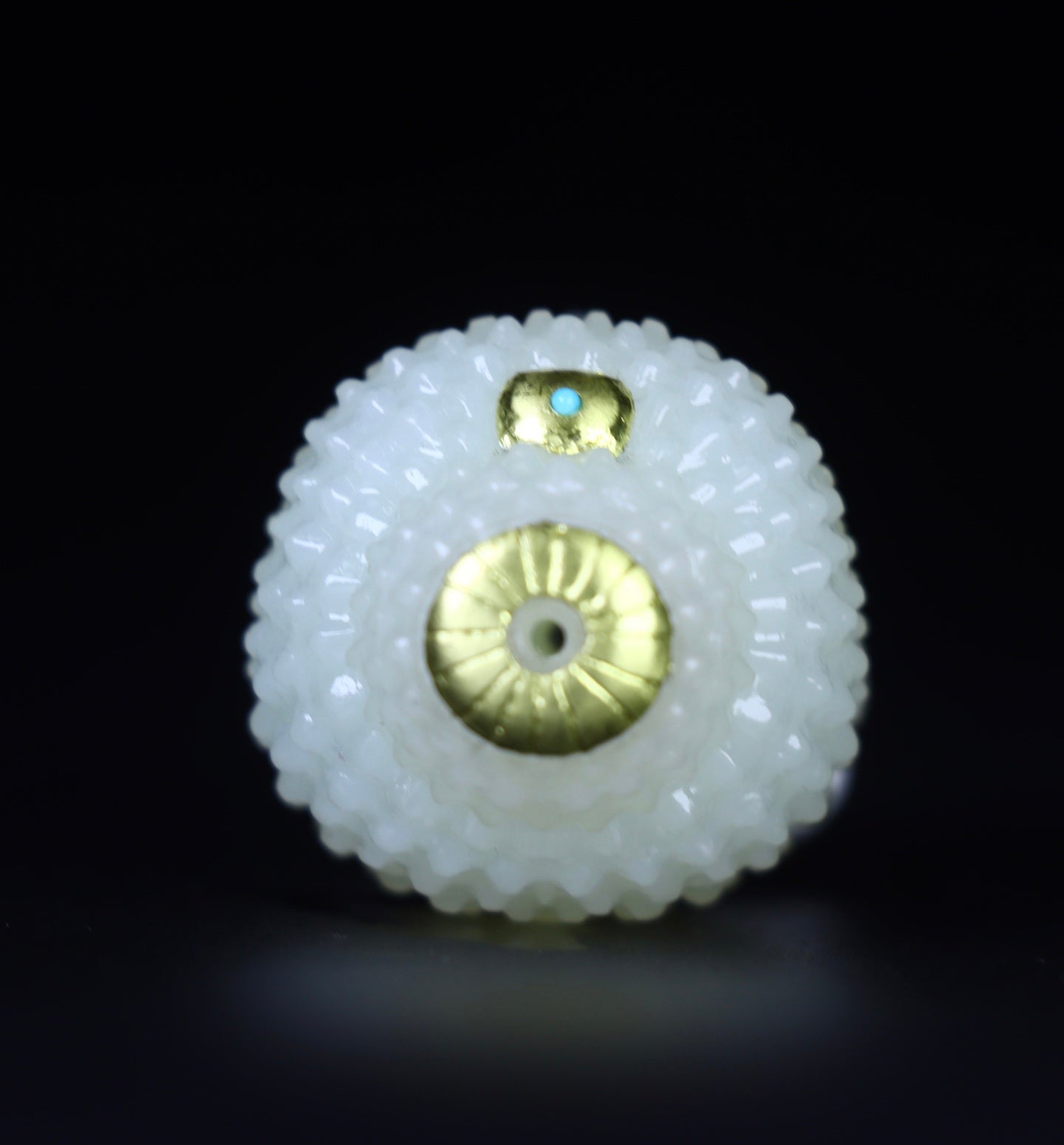 A2093 Superb Chinese Gilt Gold White Hetian Jade Carved Buddha Bead Statue