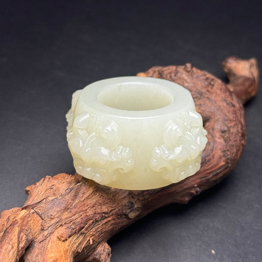 A2115 Superb Chinese Hetian Jade High Relief Beast Face Thumb Ring