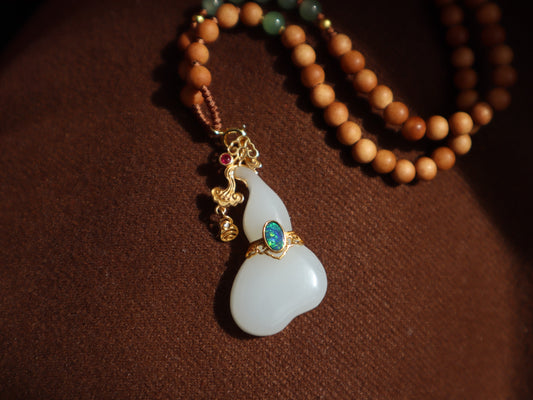 A2124 Superb Chinese 18K Gold Inlay White Hetian Jade Gourd Pendant w Sandalwood Beads Necklace