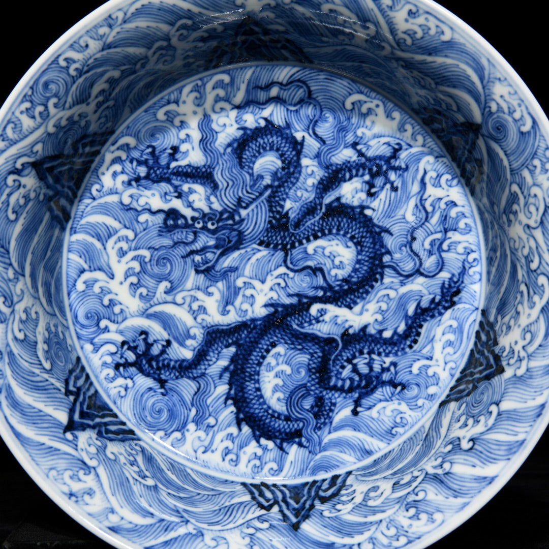 A2125 Chinese Blue And White Porcelain Clouds Dragon Design Brush Washer