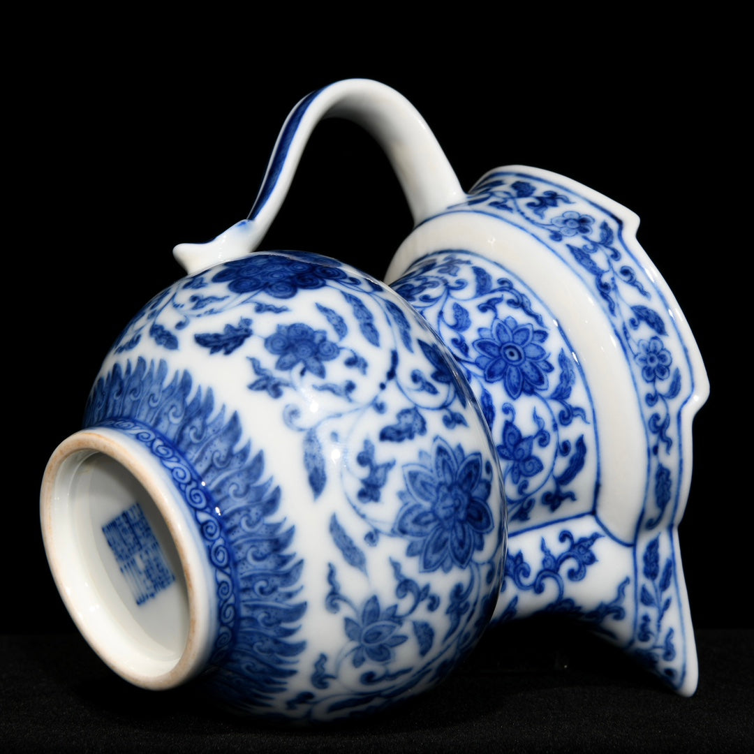 A2147 Chinese Blue And White Porcelain Flowers Design Cup