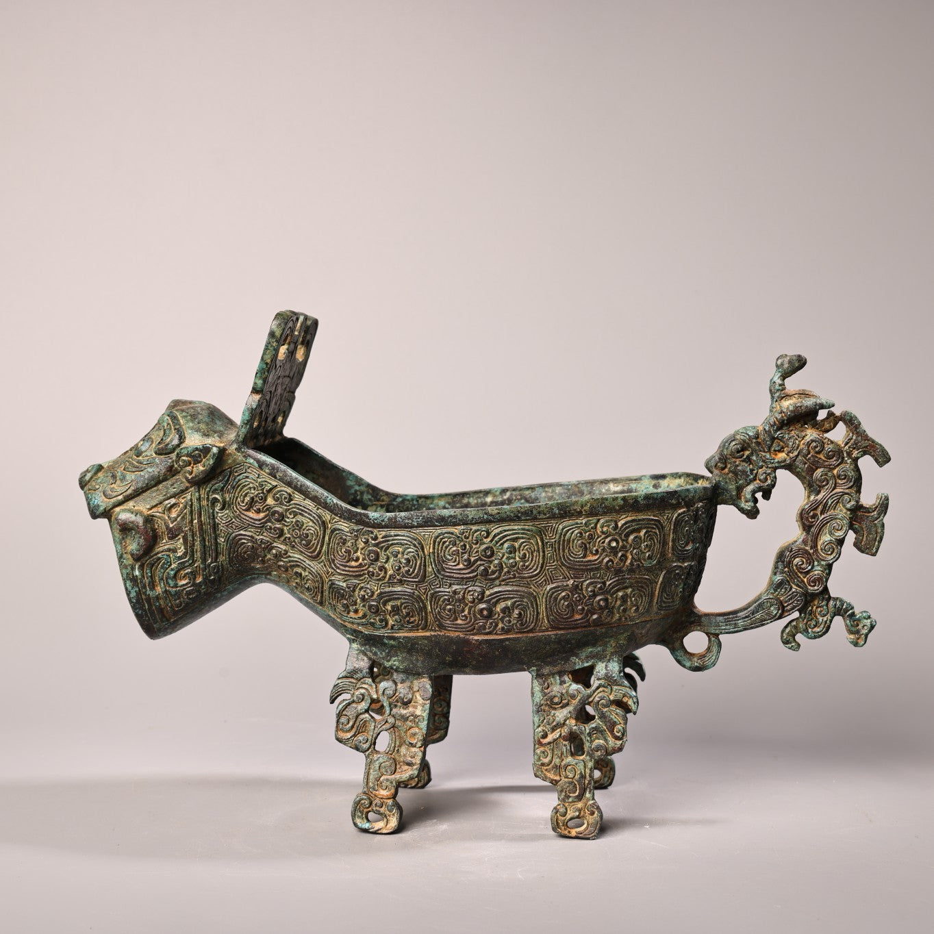 A2157 Vintage Chinese Bronze Fortune Beast Wine Cup