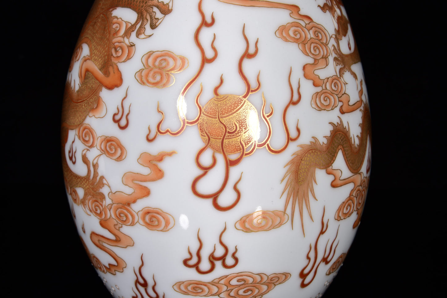 A2169 Chinese Gilt Gold Iron Red Glaze Clouds Dragon Design Porcelain Vase