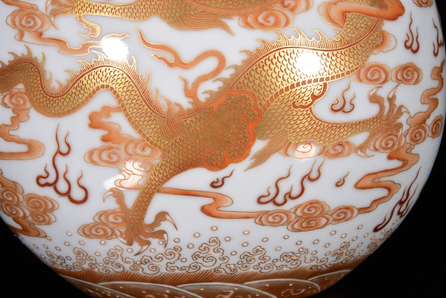 A2169 Chinese Gilt Gold Iron Red Glaze Clouds Dragon Design Porcelain Vase