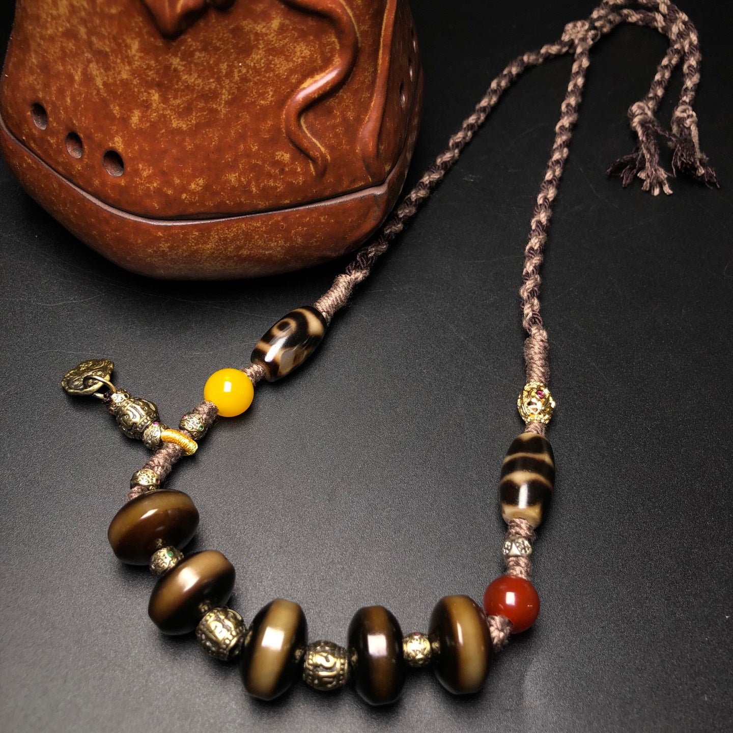 A2191 Hand Woven Vintage Tibetan DZI Agate Beads Pendant