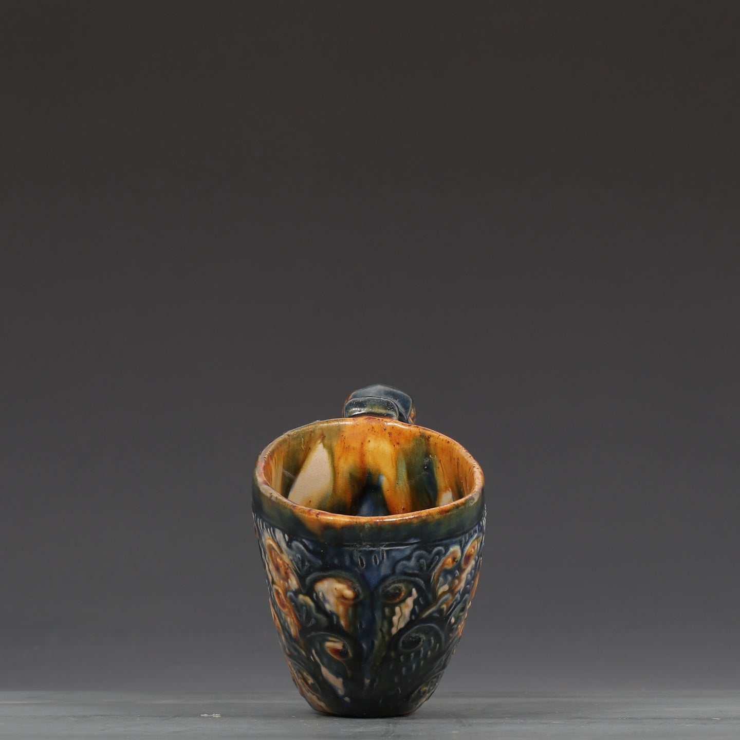 A2196 Vintage Chinese Tang San Cai Porcelain Peacock Cup