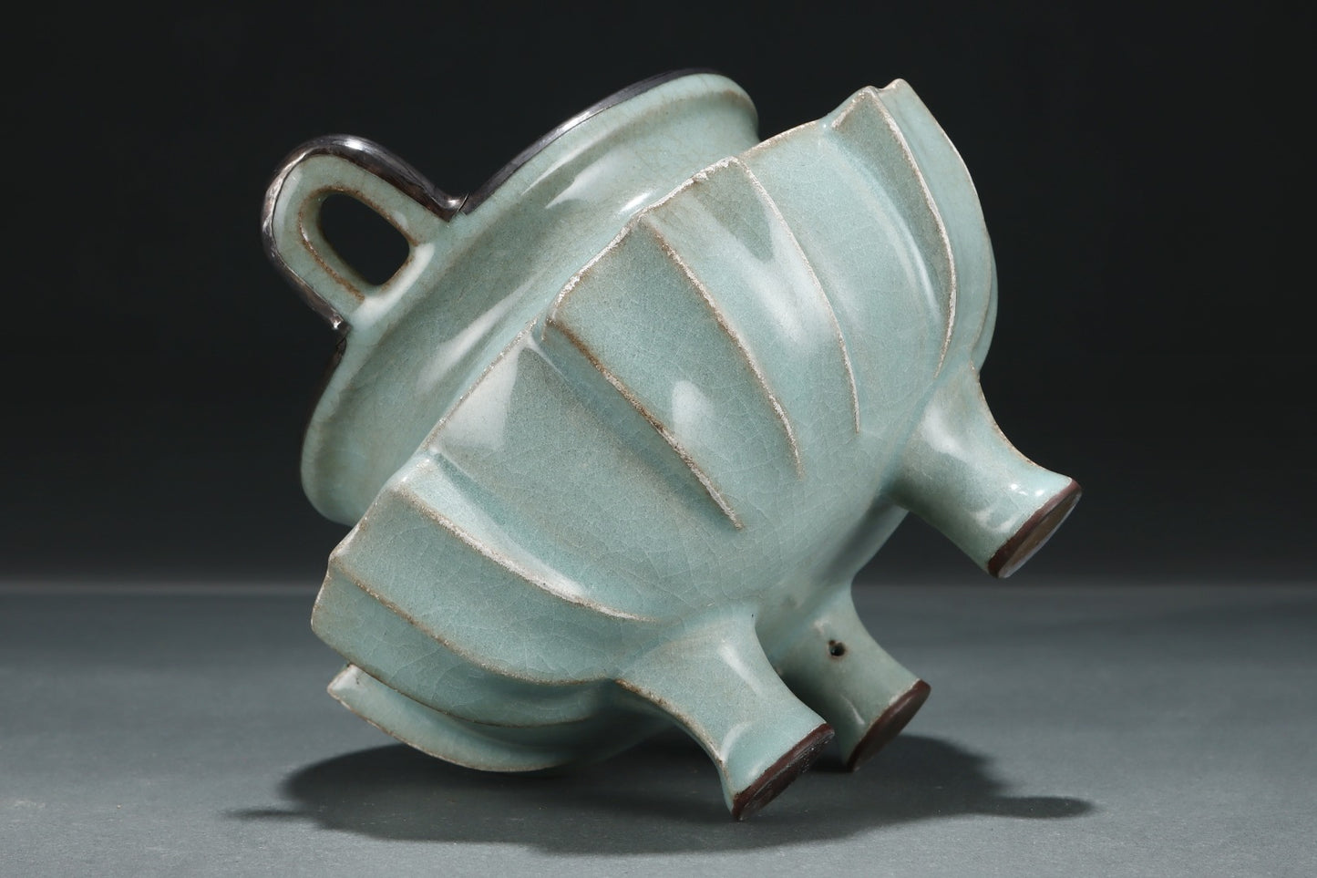 A2221 Chinese Guan Kiln 3 Legs Porcelain Incense Burner