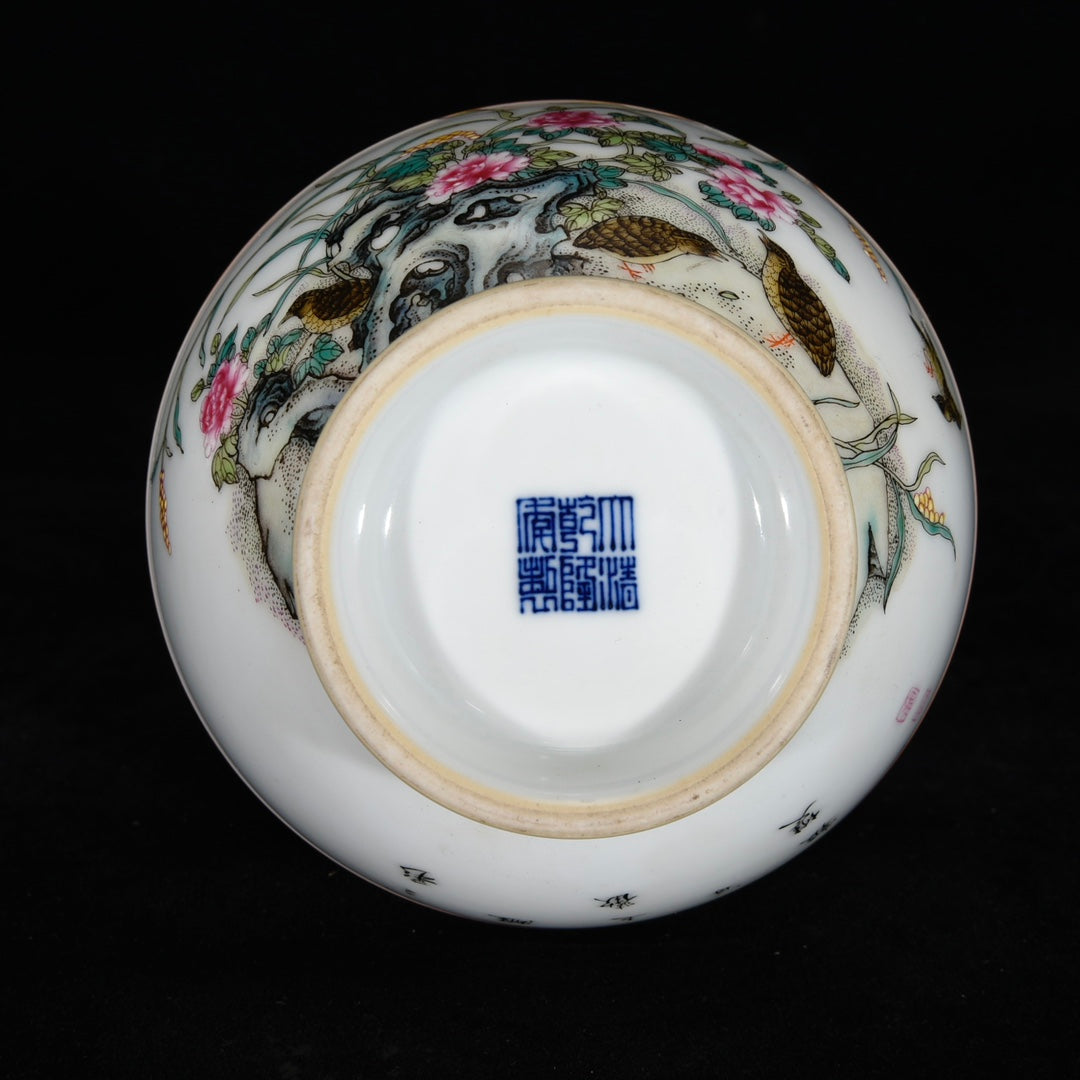 A2224 Chinese Qing Dynasty Gilt Edge Famille Rose Flowers Design Porcelain Vase