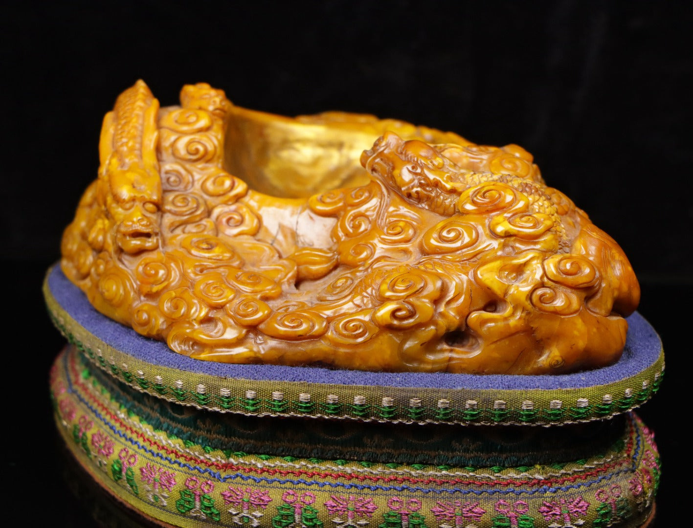 A2226 Superb Chinese Tianhuang Stone Carved Fortune Dragon Brush Washer