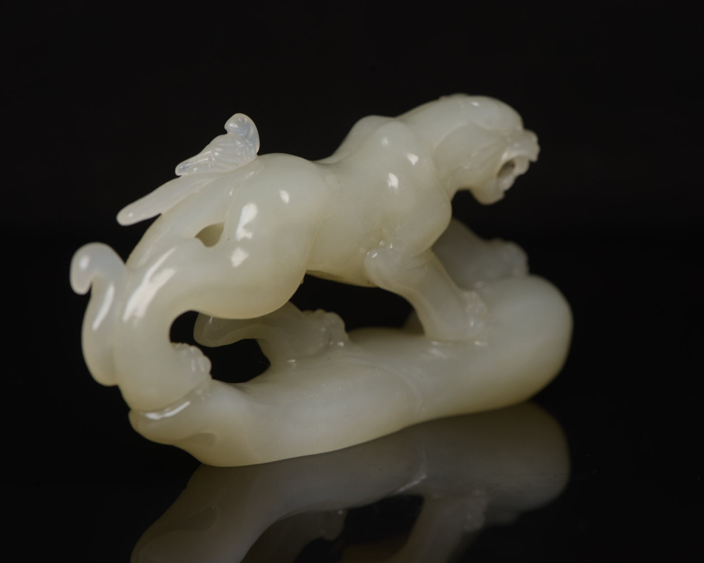A2231 Superb Chinese Hetian Jade Carved Tiger Statue