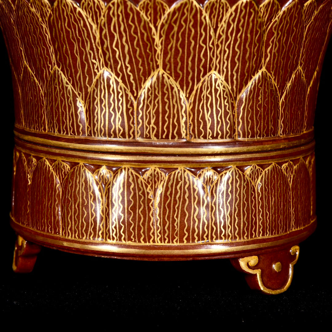 A2239 Chinese Gilt Edge Famille Rose Enamel Lotus Leaf & Lotus Flower Design Porcelain Incense Burner