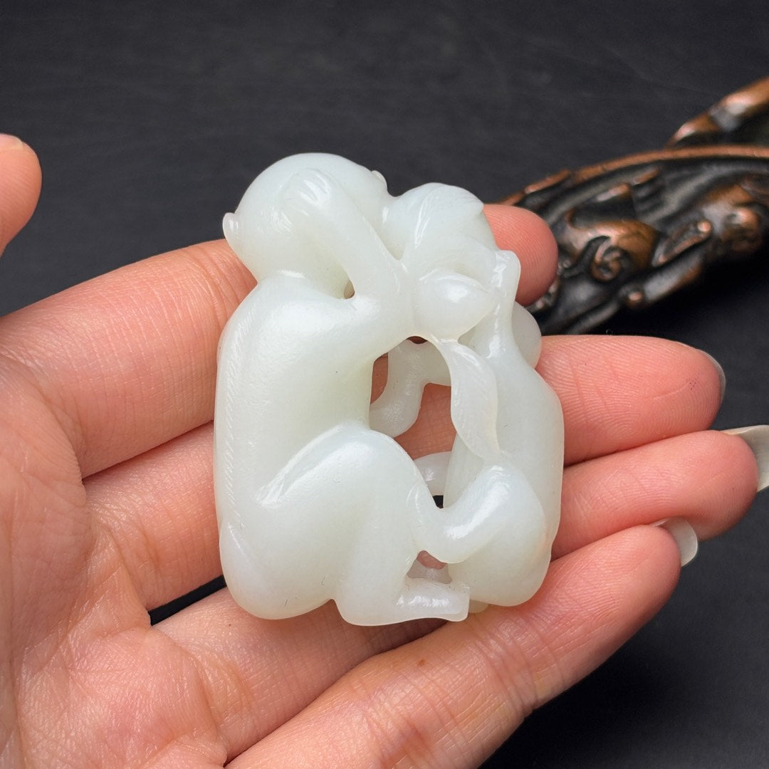 A2265 Chinese Natural Hetian Jade Carved Monkey Pendant