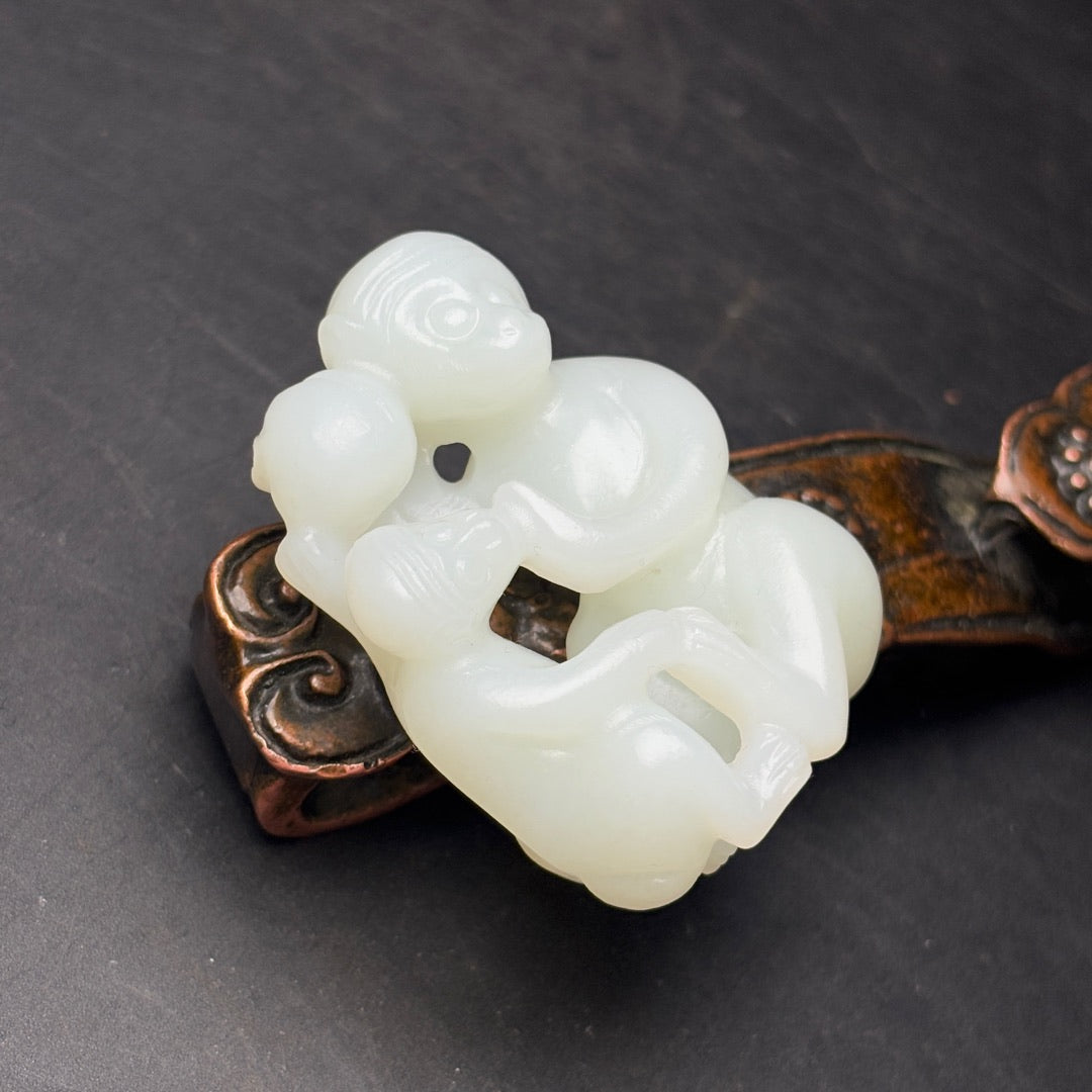 A2265 Chinese Natural Hetian Jade Carved Monkey Pendant