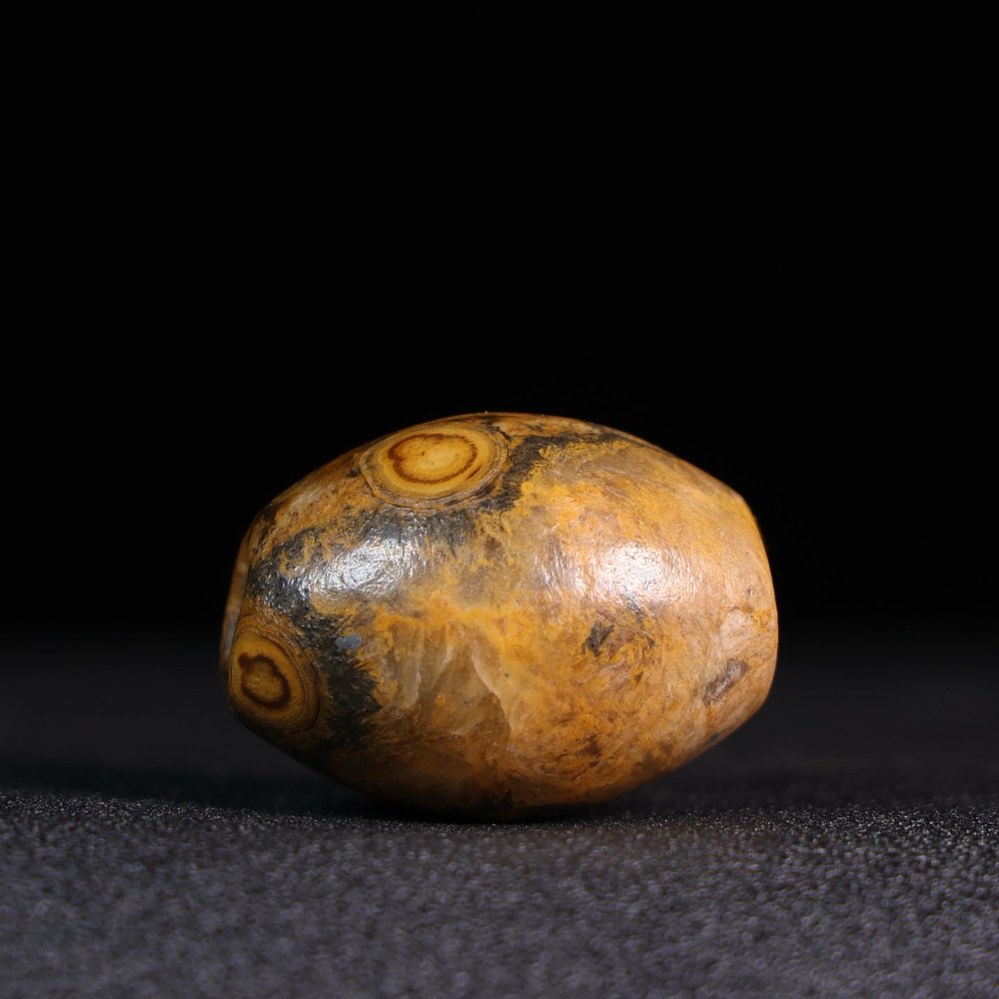 A2269 Vintage Chinese Agate Bead Pendant