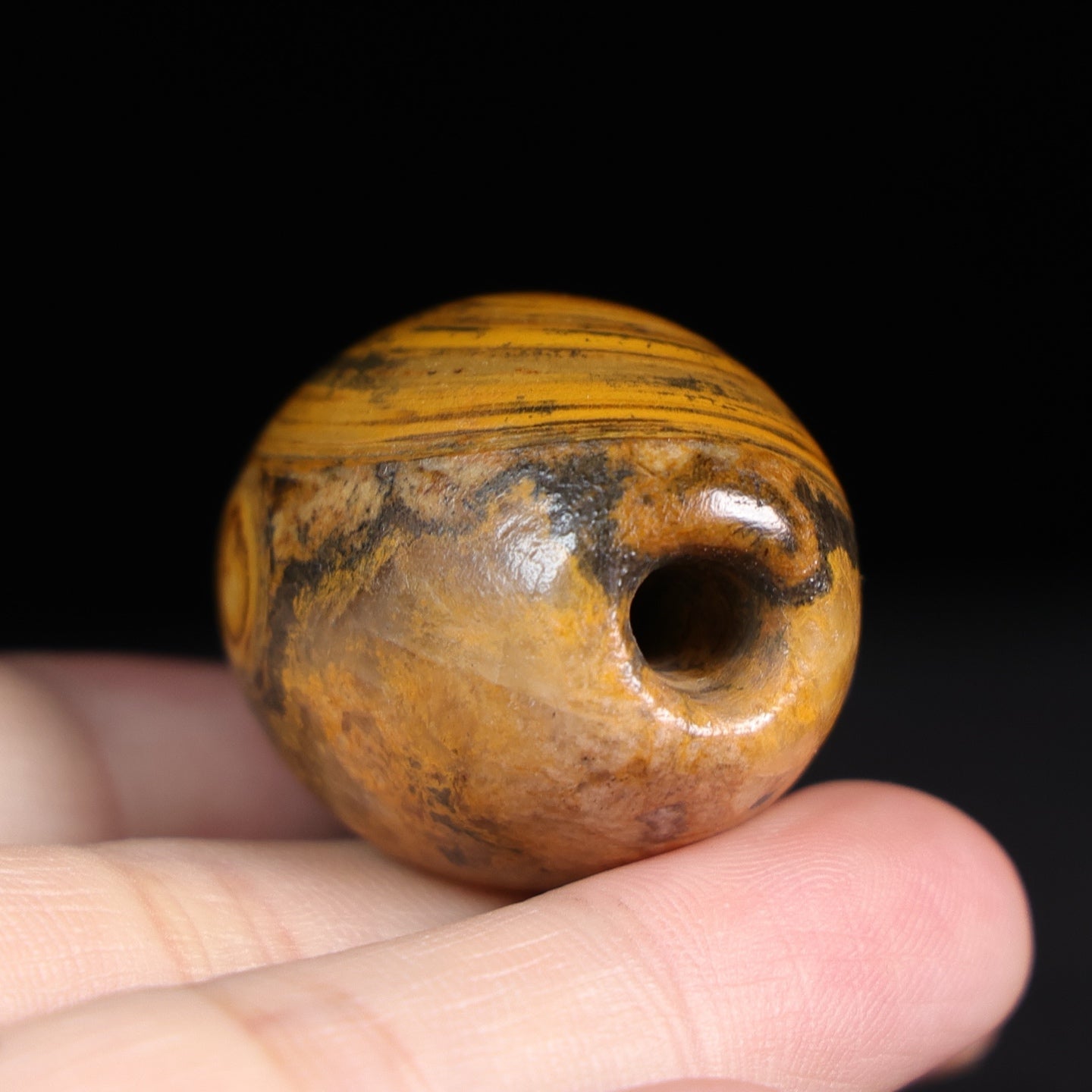 A2269 Vintage Chinese Agate Bead Pendant