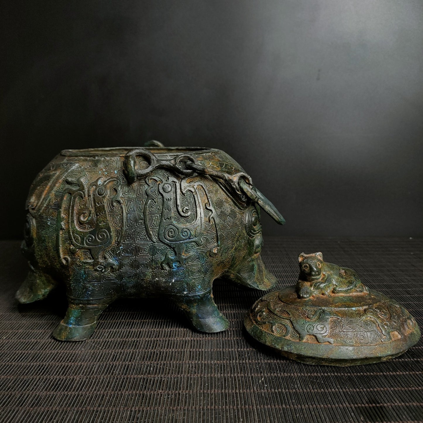 A2277 Vintage Chinese Bronze Divine Beast Handle Pot