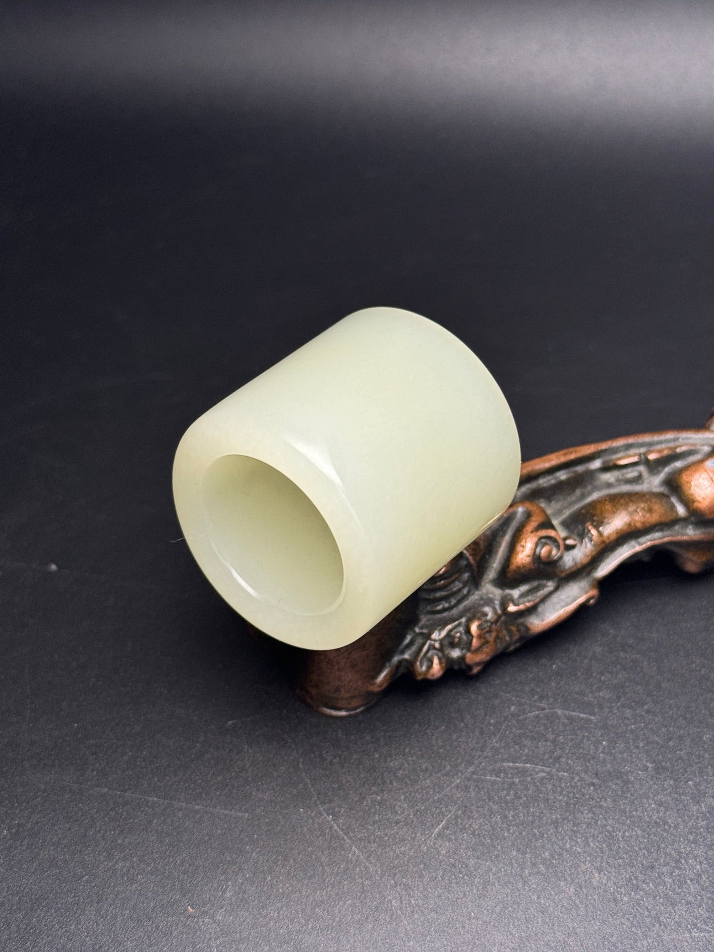 A2286 Inside Diameter 22MM Chinese Hetian Jade Thumb Ring