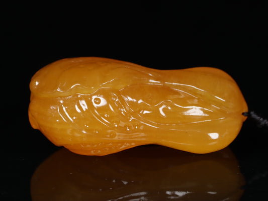 A2288 Vintage Jin Tian Huang Carved Fortune Cabbage Pendant