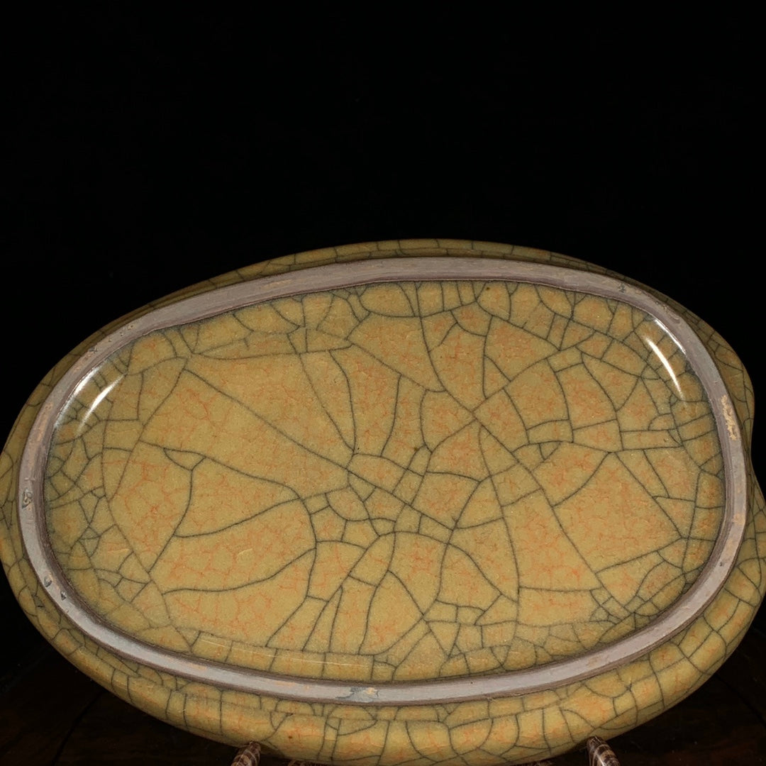 A2292 Vintage Chinese Ge Klin Leaf Shape Porcelain Brush Washer
