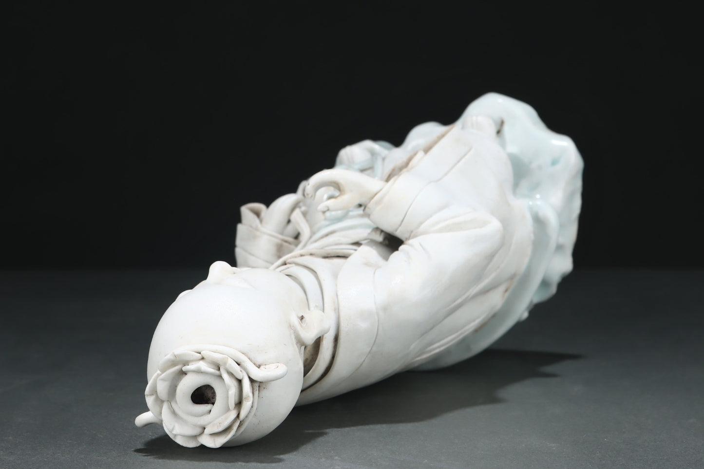 A2303 Vintage Chinese White Glaze Hutian Kiln Figure Porcelain Statue