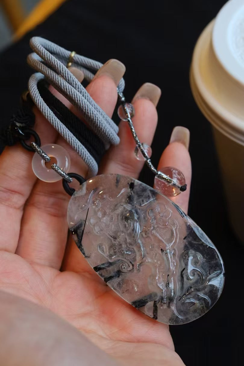 A2316 Beautiful Crystal Low Relief Plum Flower & Magpie Pendant