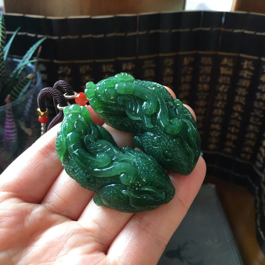 A2317 A Pair Superb Chinese Green Hetian Jade Carved Fortune Pixiu Pendant