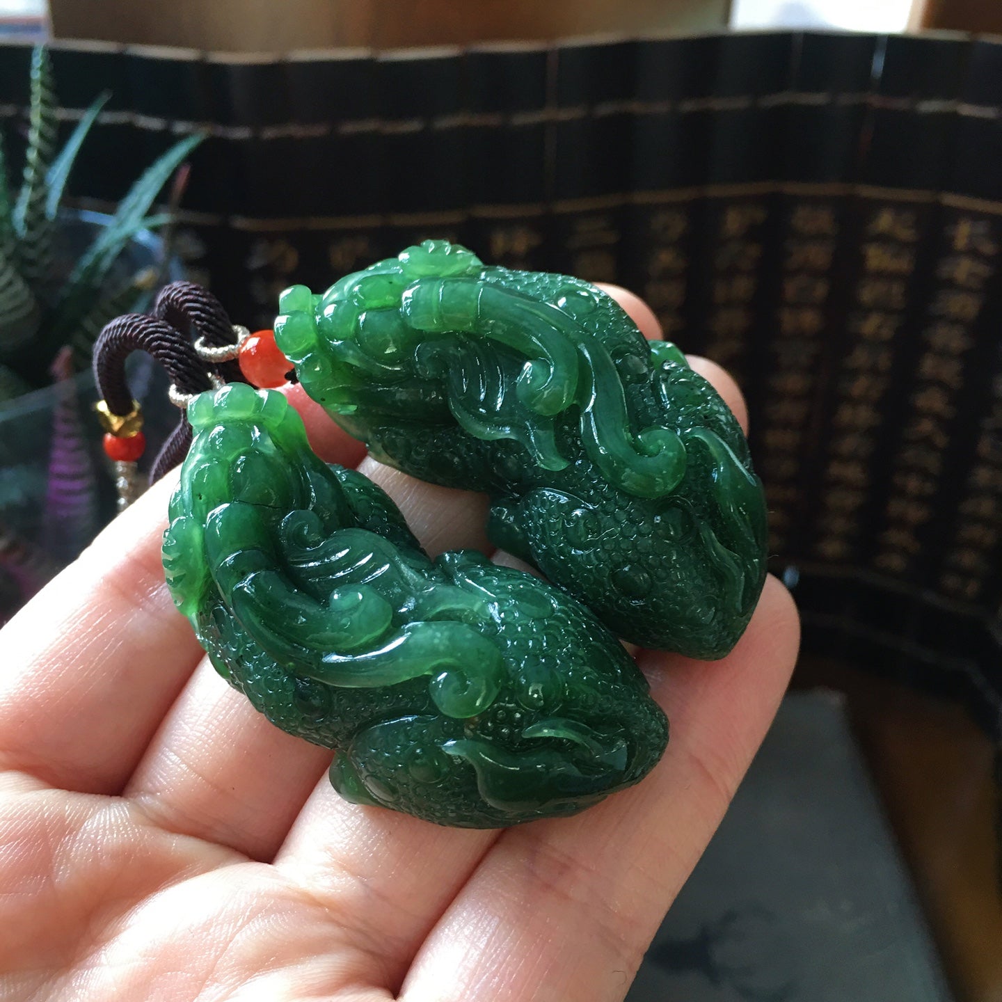 A2317 A Pair Superb Chinese Green Hetian Jade Carved Fortune Pixiu Pendant