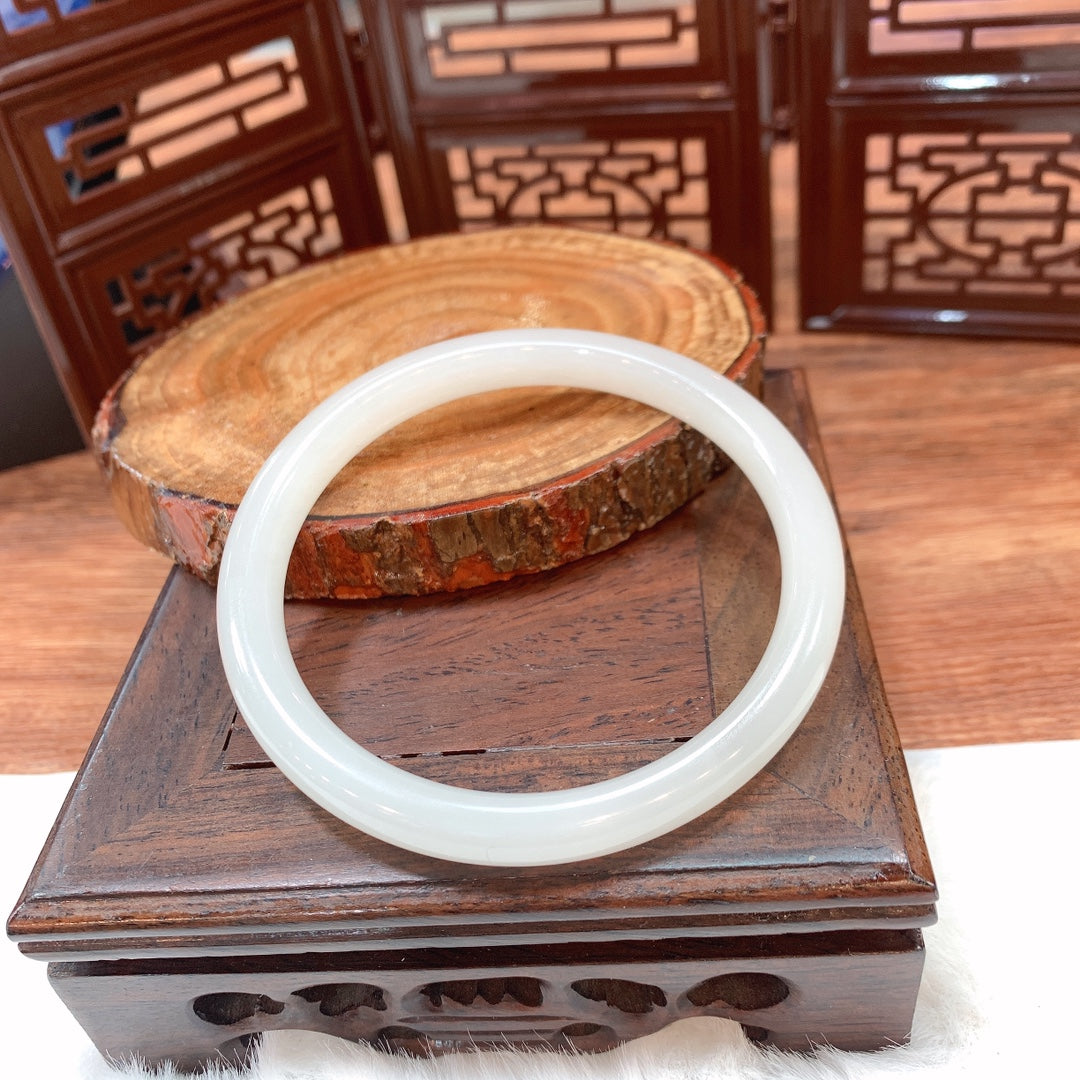 A2328 Inside Diameter 60.5 MM Chinese Hetian Jade Bracelet