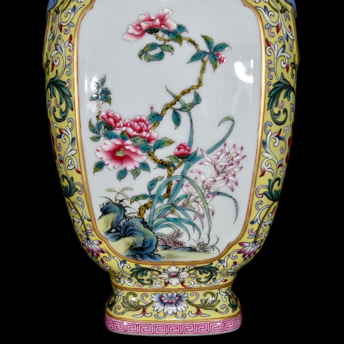 A2361 Chinese Gilt Edge Famille Rose Flowers Design Porcelain Vase