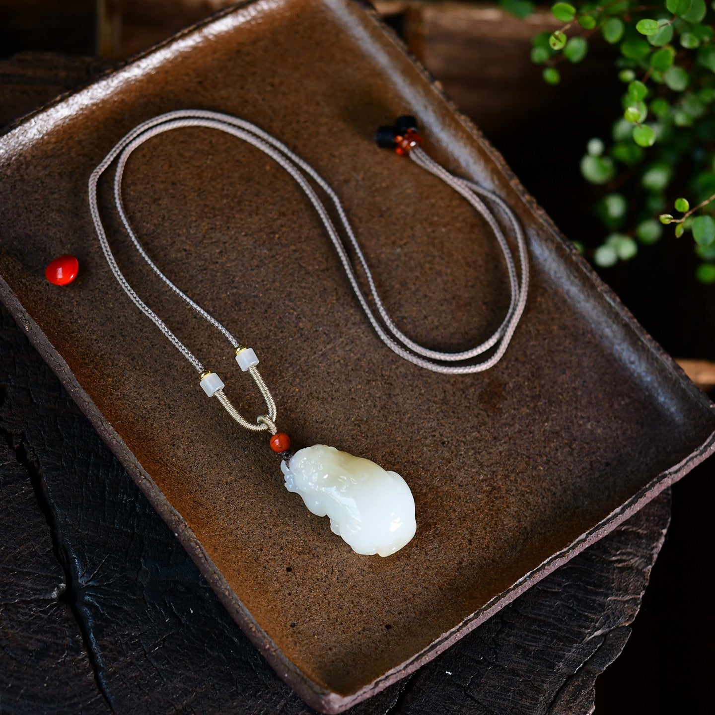 A2400 Superb Chinese Hetian Jade Carved Fortune Pixiu Pendant w Hand Woven Necklace