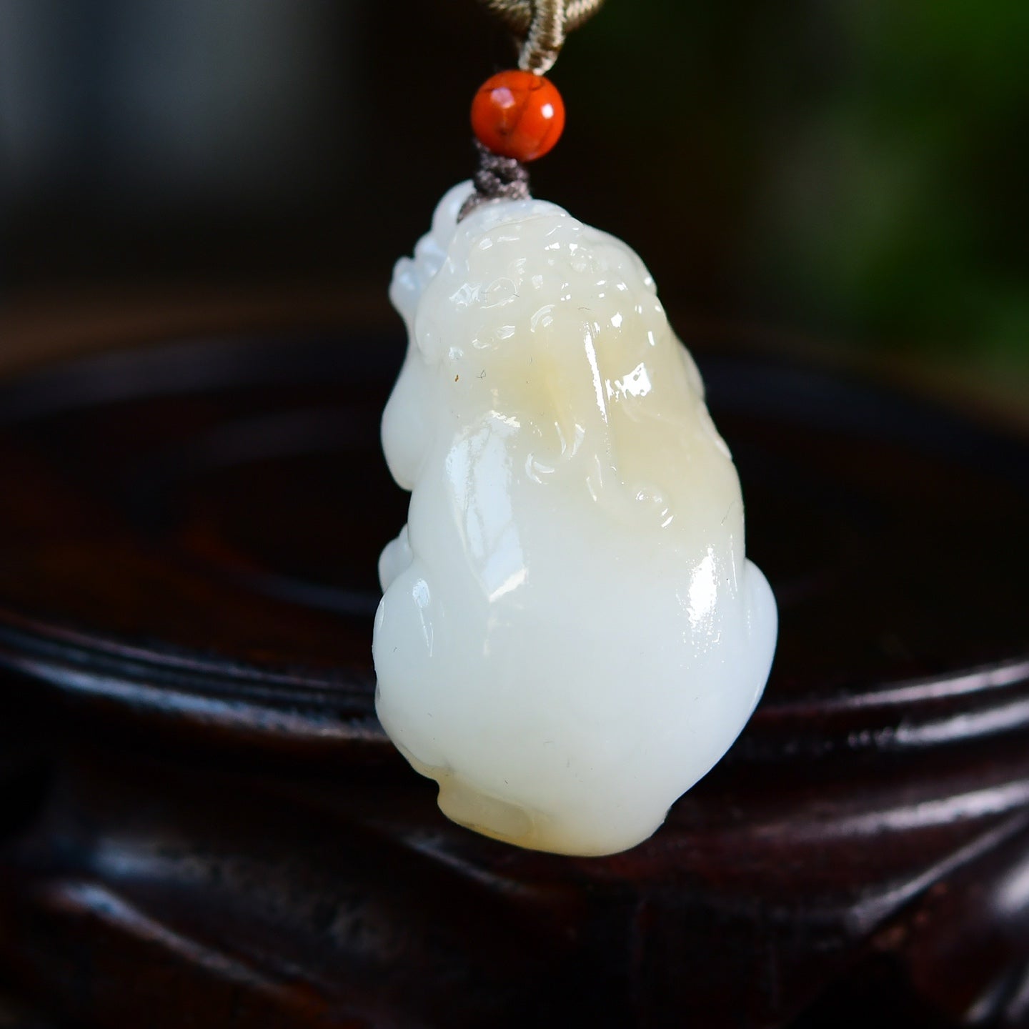 A2400 Superb Chinese Hetian Jade Carved Fortune Pixiu Pendant w Hand Woven Necklace