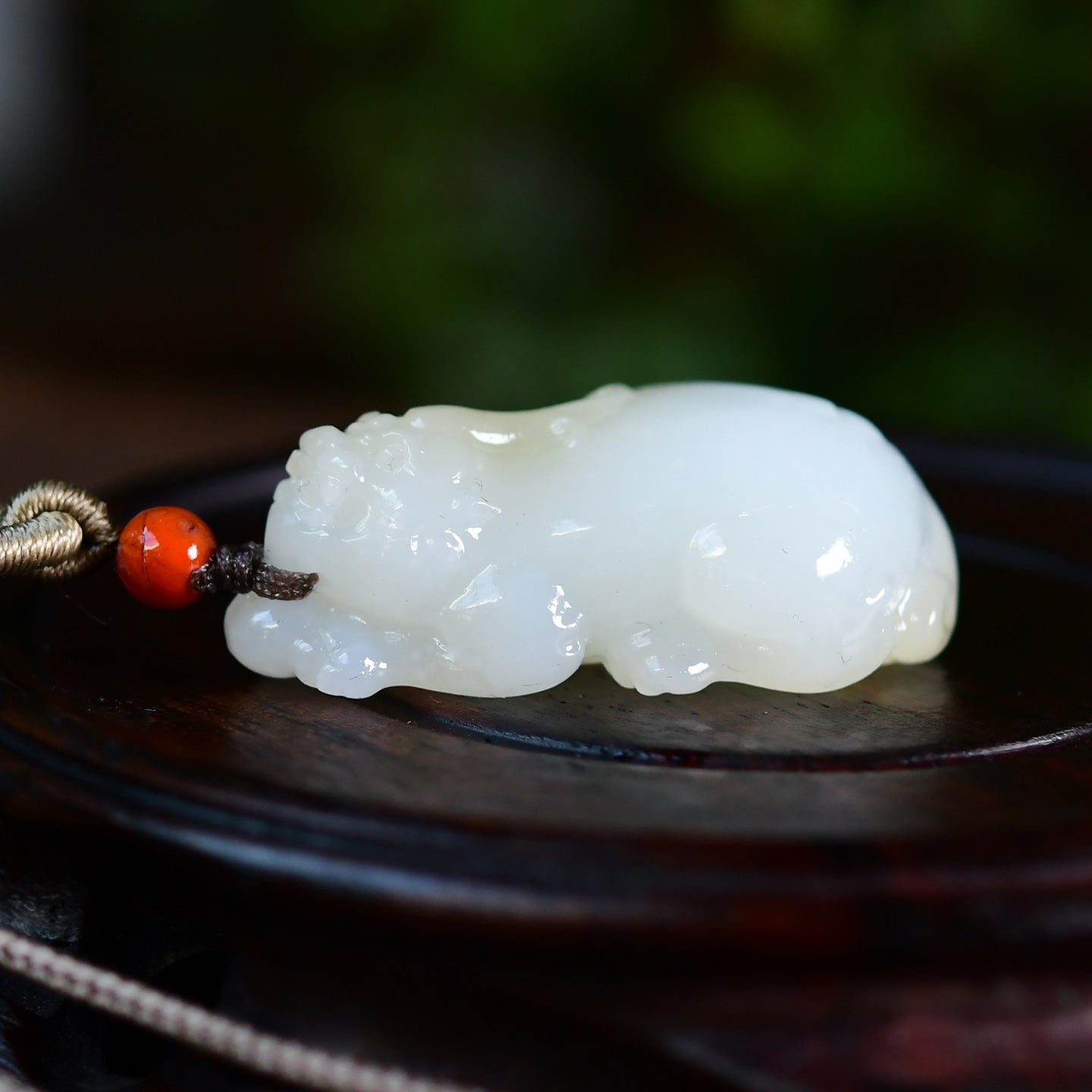 A2400 Superb Chinese Hetian Jade Carved Fortune Pixiu Pendant w Hand Woven Necklace