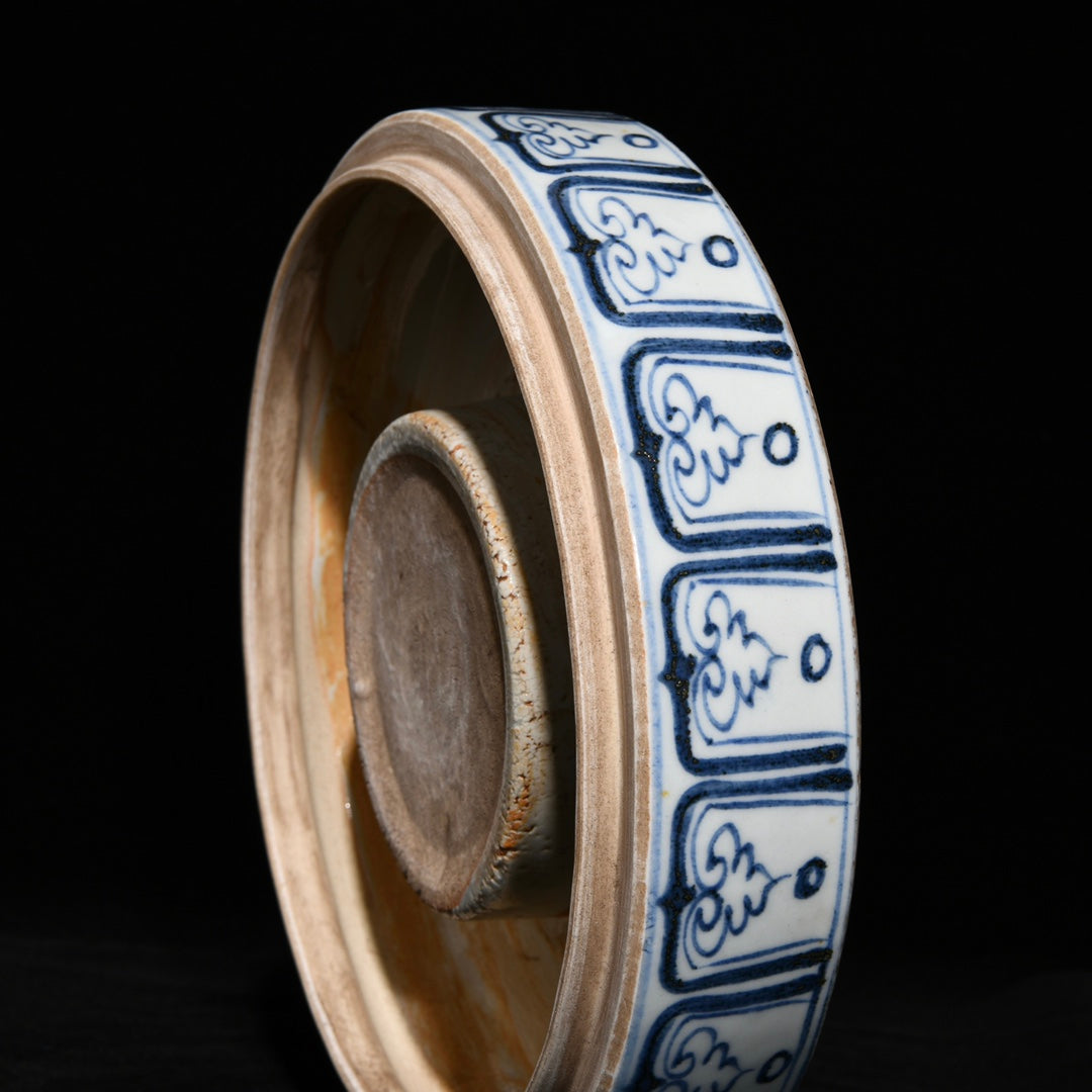 A2405 Chinese Blue And White Porcelain Fortune Dragon Design Box